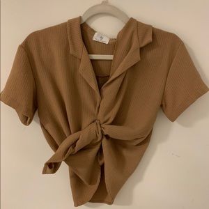 ⭐️flowey button up from Seoul Korea